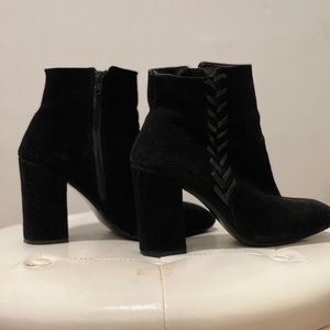 FAUX SUEDE ANKLE BOOT WITH FAUX LEATHER STITCH